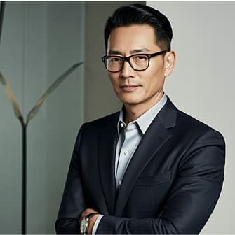 Dr. Kenji Brown